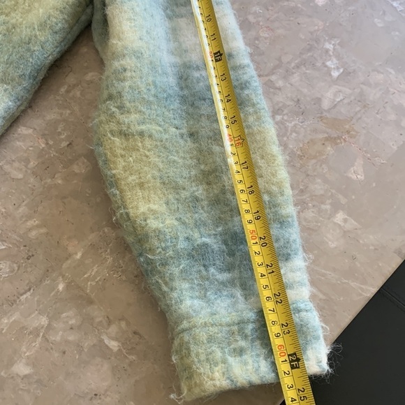 Zara Oversized Overshirt Plaid Jacket xL blue yellow buttons fuzzy hair - Picture 13 of 14